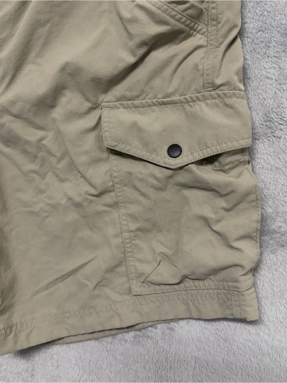 Duluth Trading Shorts Mens 40 Tan Armachillo Cargo Cooling Ripstop Paratrooper